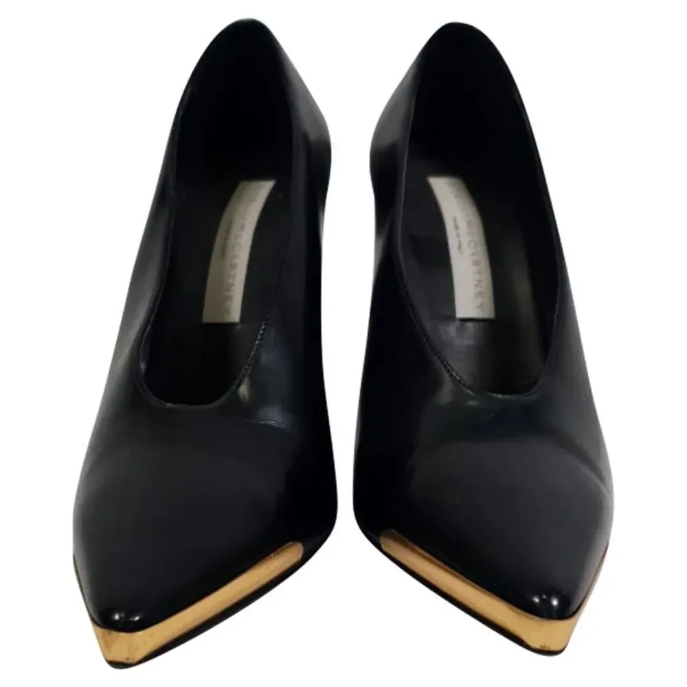Stella Mccartney Pointed-Toe Pumps in Black Leather